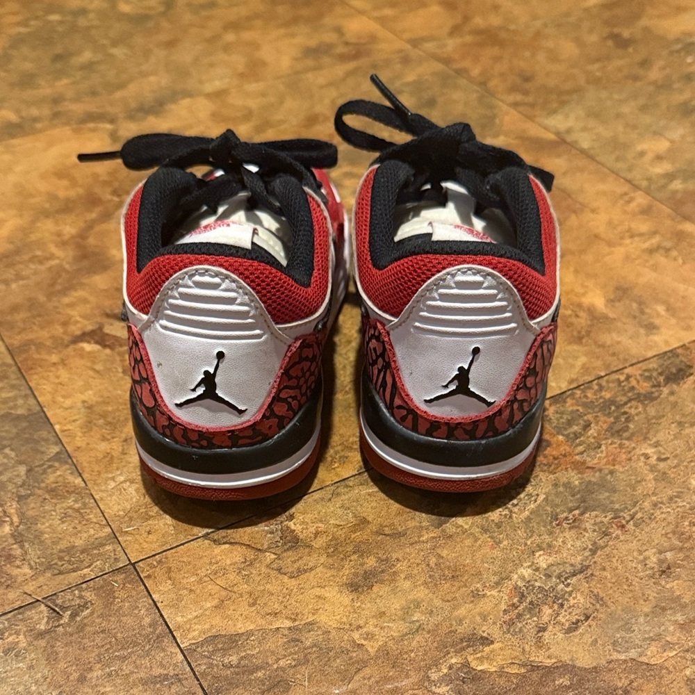 Kids Nike Air Jordan Red and White Sneakers size 11 - Picture 7 of 7